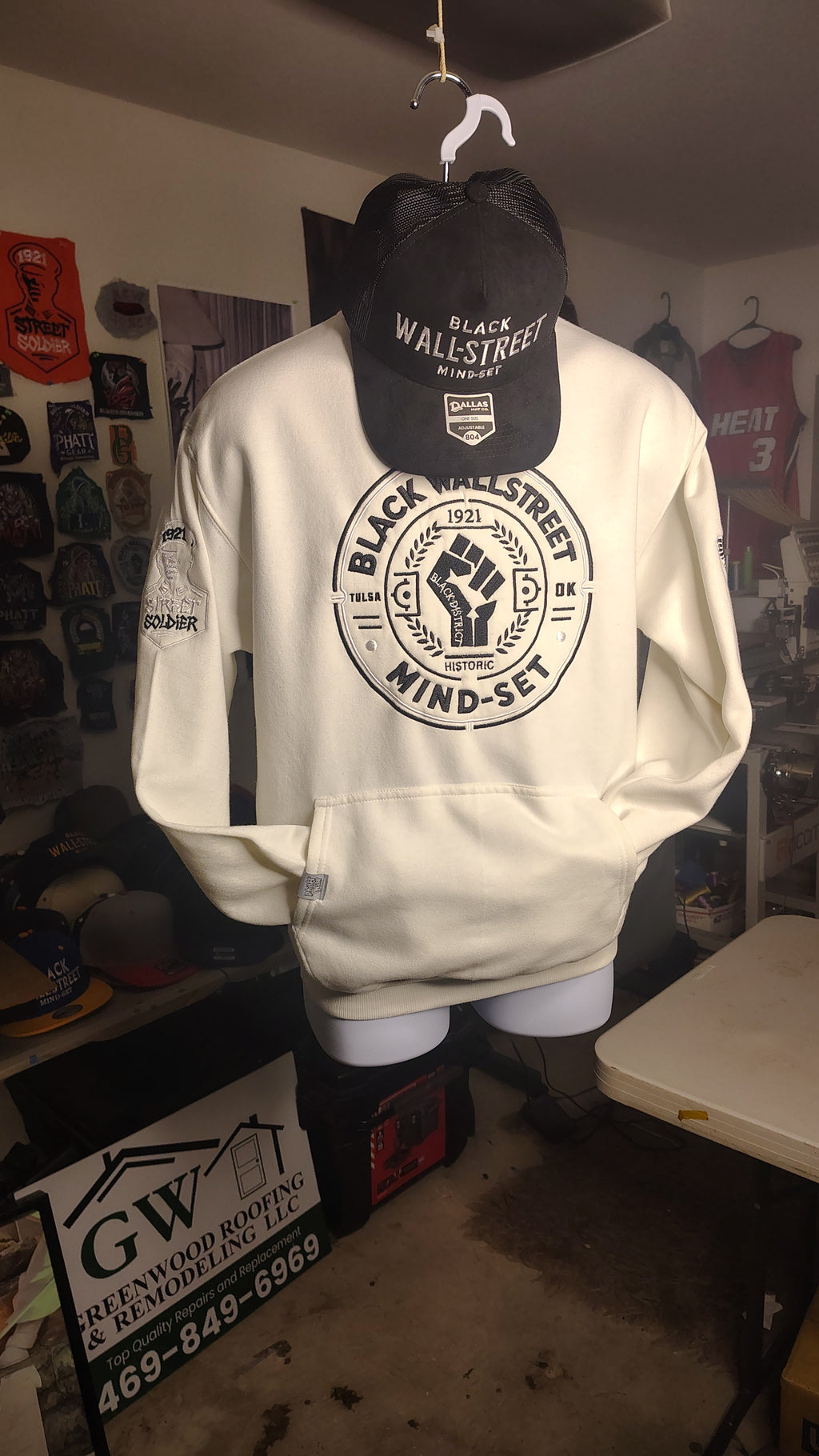 Black Wallstreet Mindset Fleece Hoodie